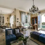 Dracoena Villa *