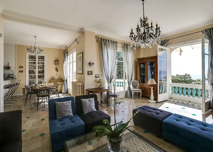 Dracoena Villa *